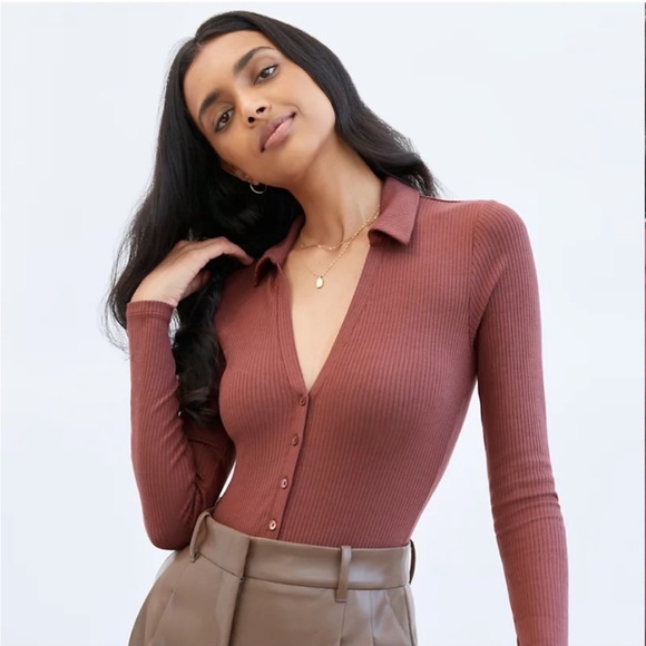 Aritzia babaton button down collared bodysuit - Picture 3 of 3